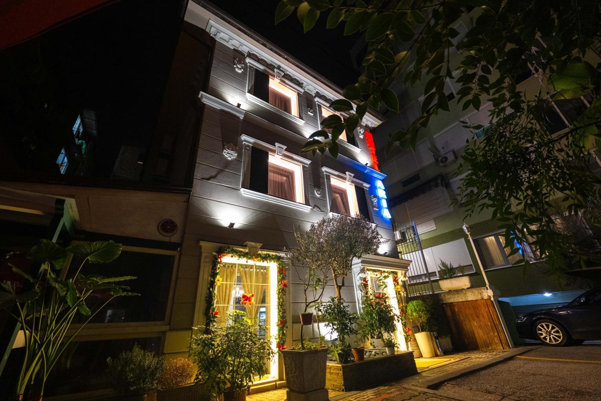 Aria Tirana
